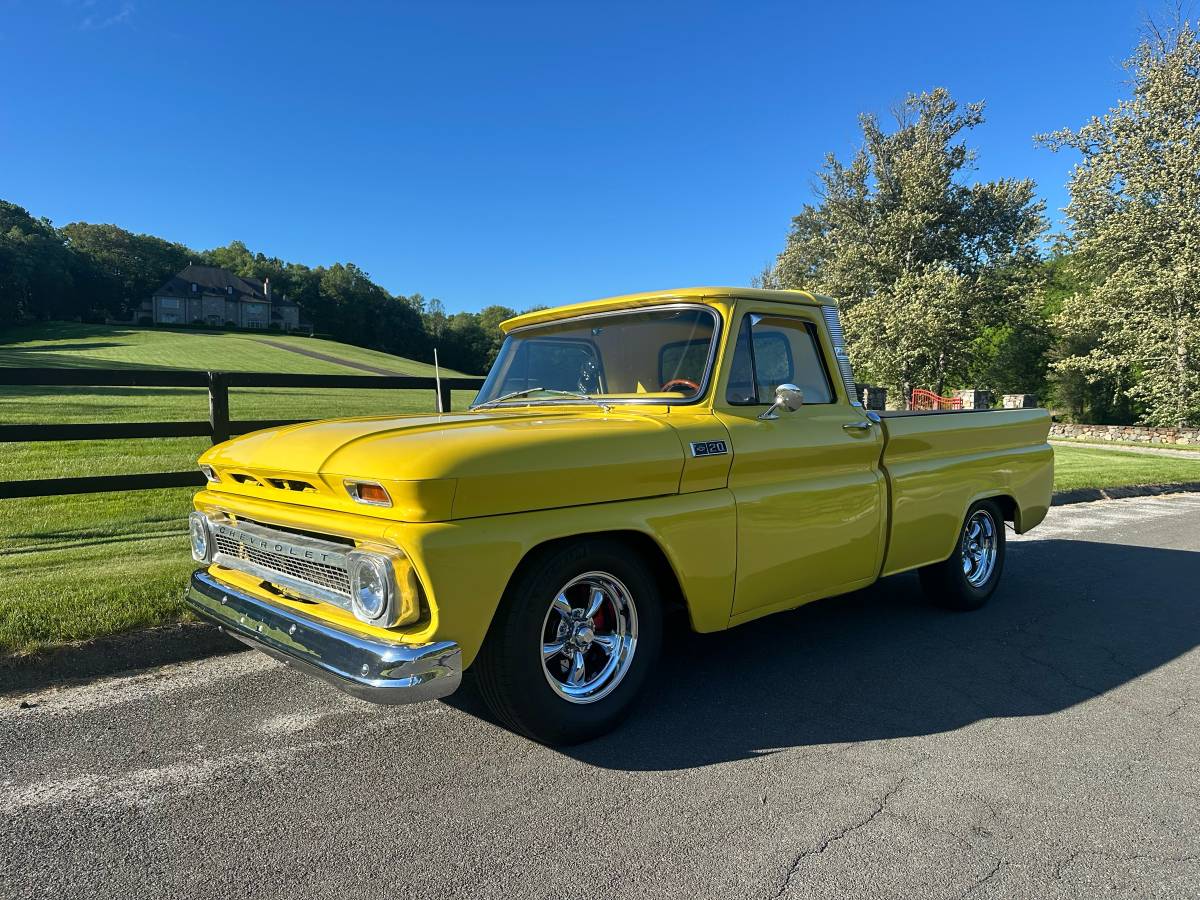 Chevrolet-c20-1965-yellow