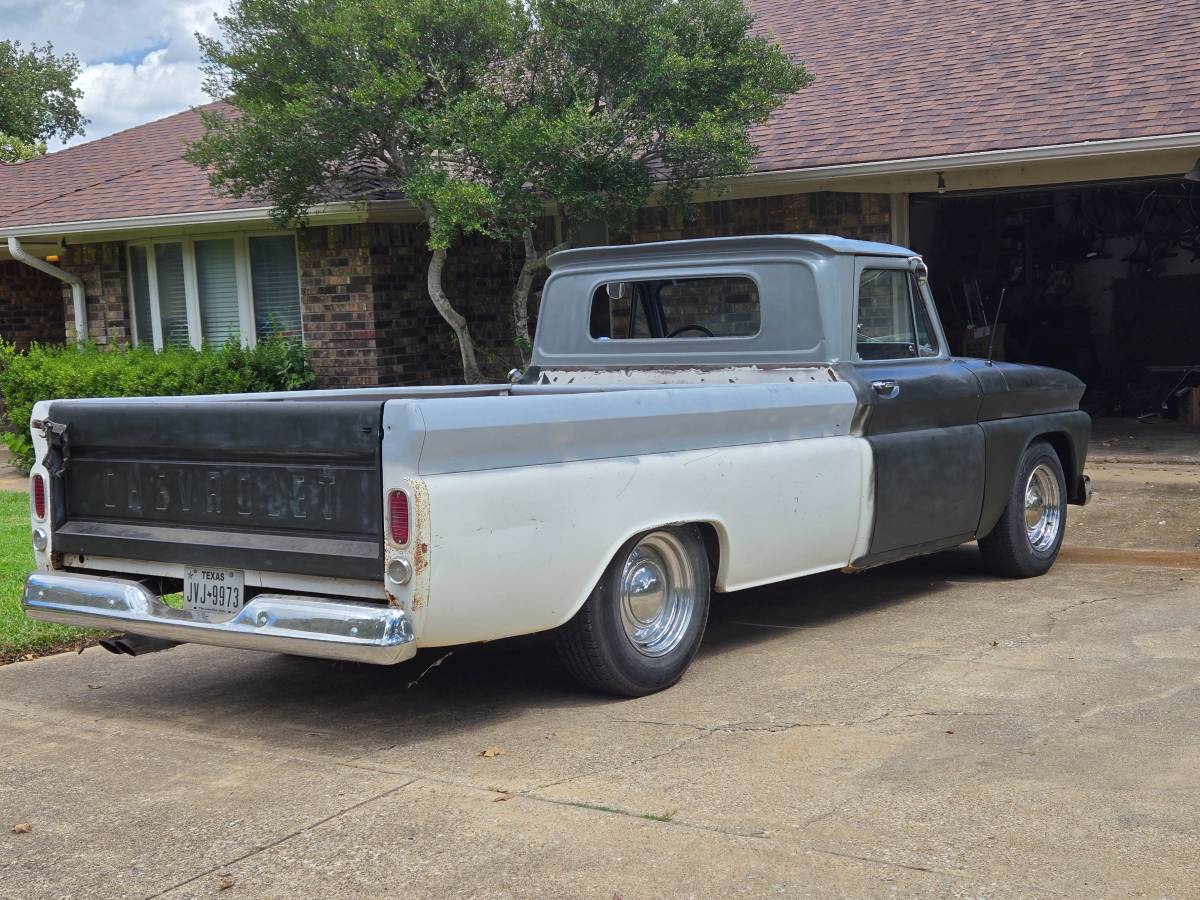 Chevrolet-c20-1966-custom-2