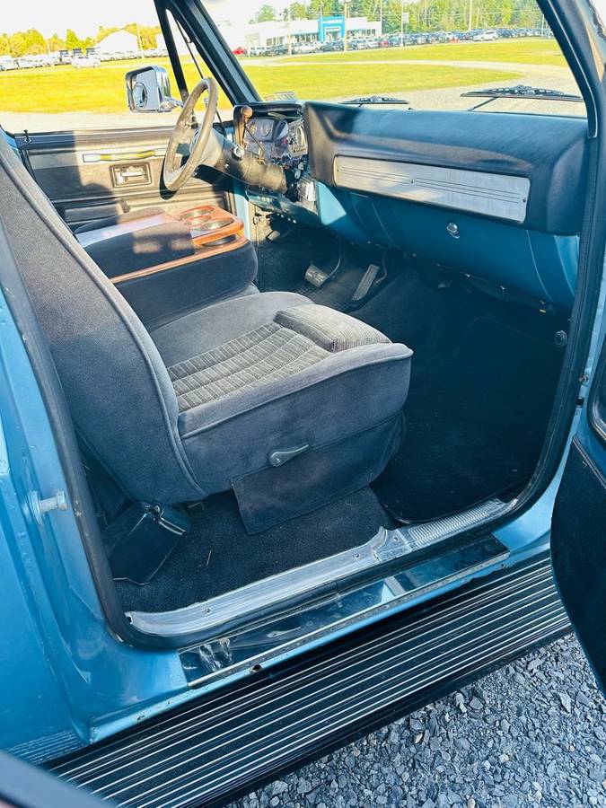 Chevrolet-c20-2wd-1973-blue-22