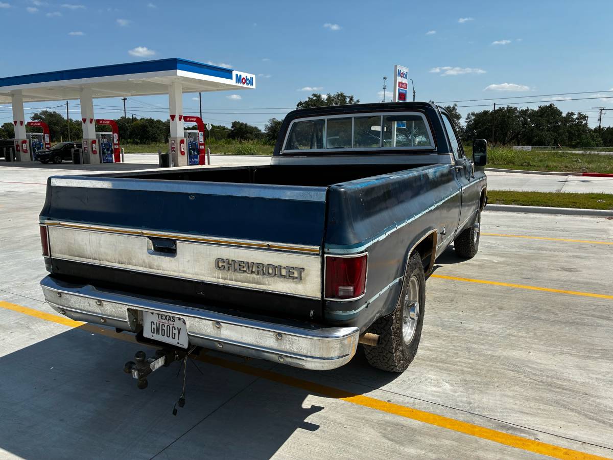 Chevrolet-c20-silverado-1977-blue-2