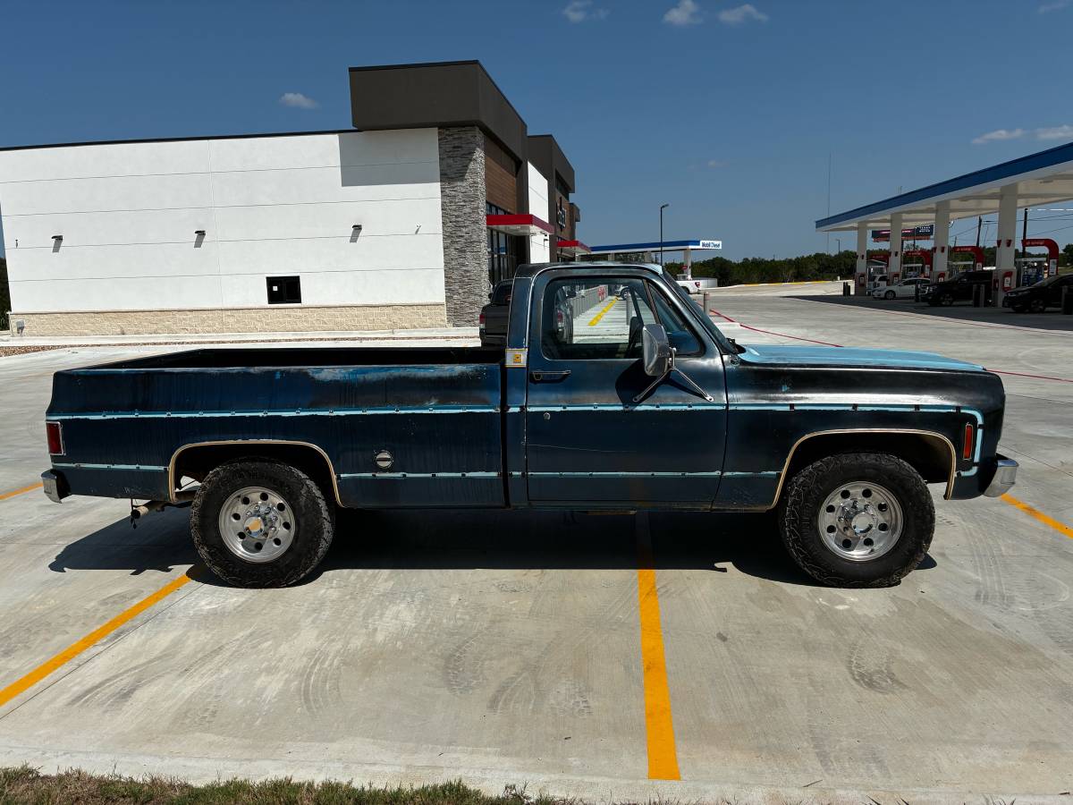 Chevrolet-c20-silverado-1977-blue-3