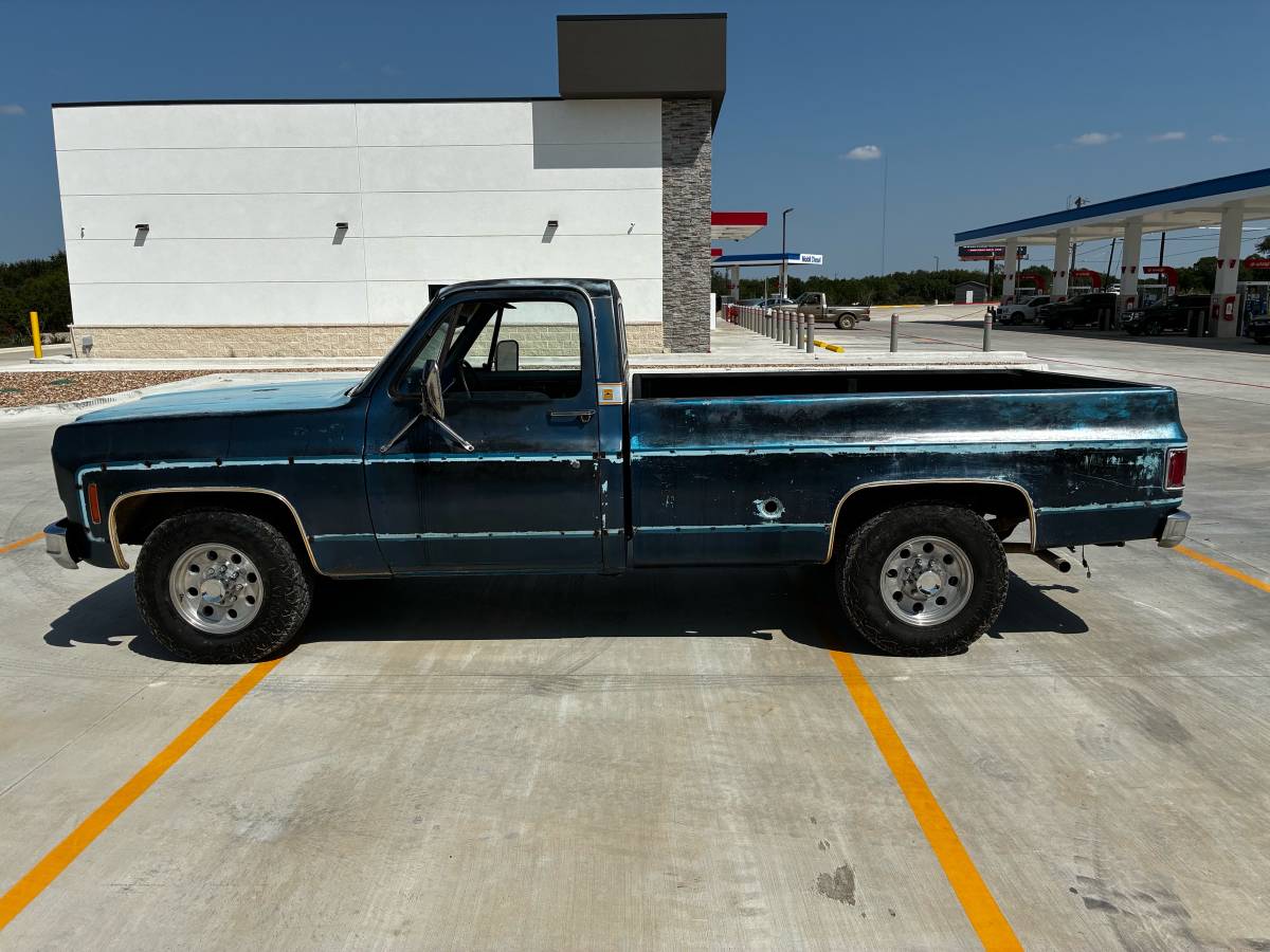 Chevrolet-c20-silverado-1977-blue-4