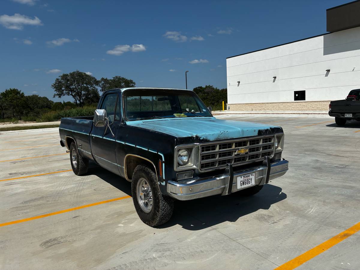 Chevrolet-c20-silverado-1977-blue