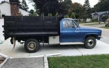 Chevrolet-c30-1986-blue
