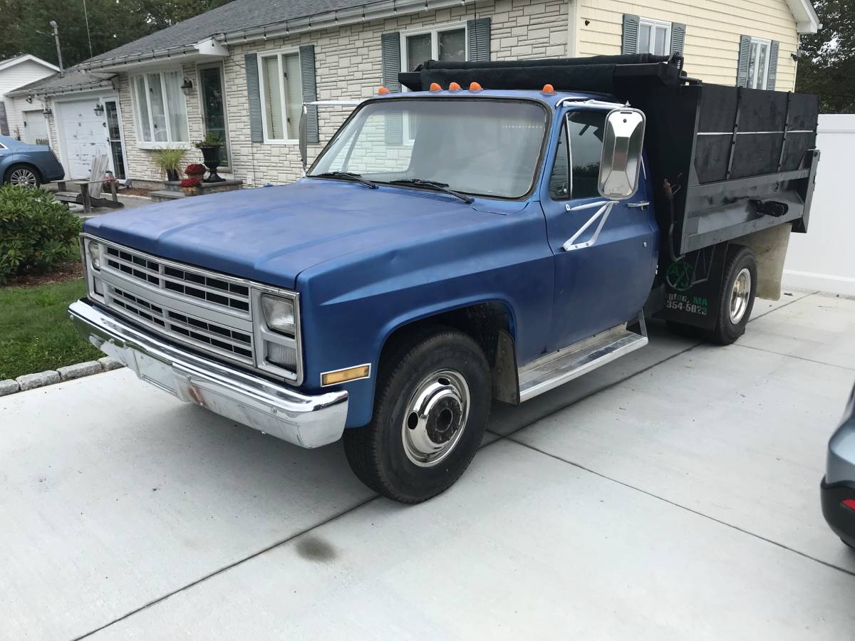 Chevrolet-c30-1986-blue-5