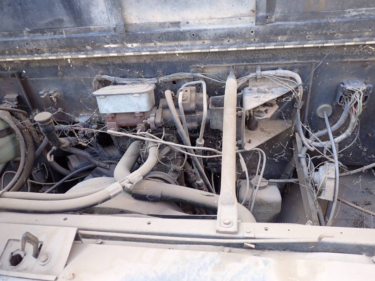 Chevrolet-c30-box-van-1982-6
