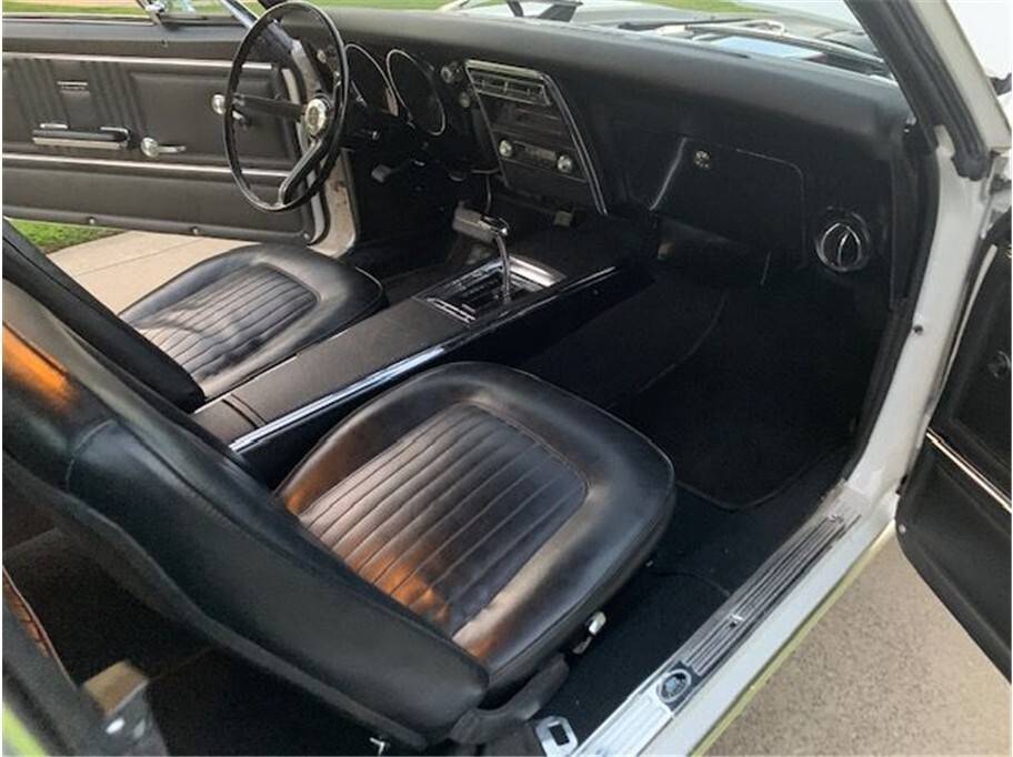 Chevrolet-camaro-1967-18