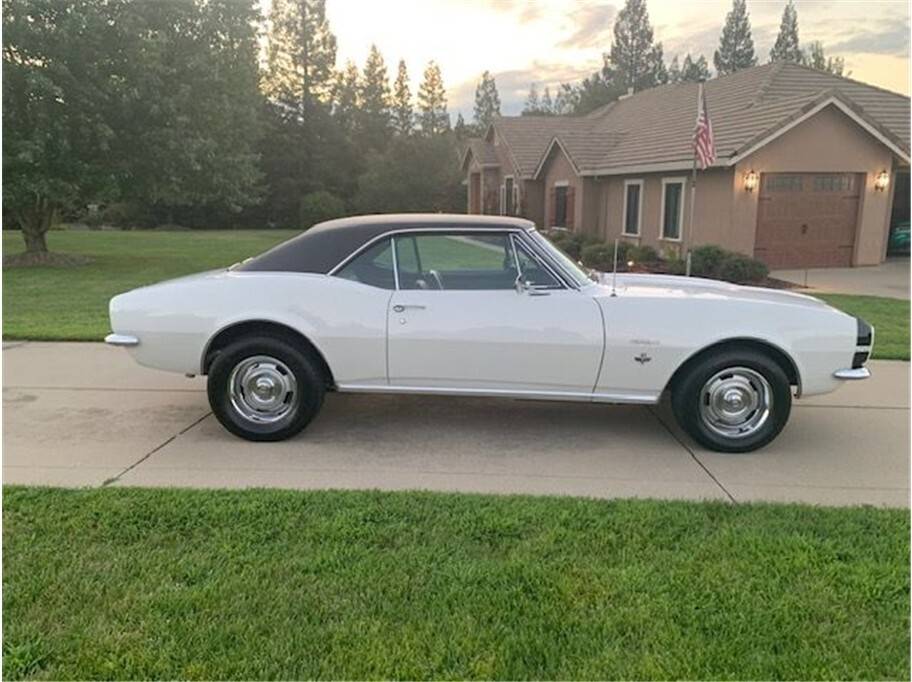 Chevrolet-camaro-1967-3