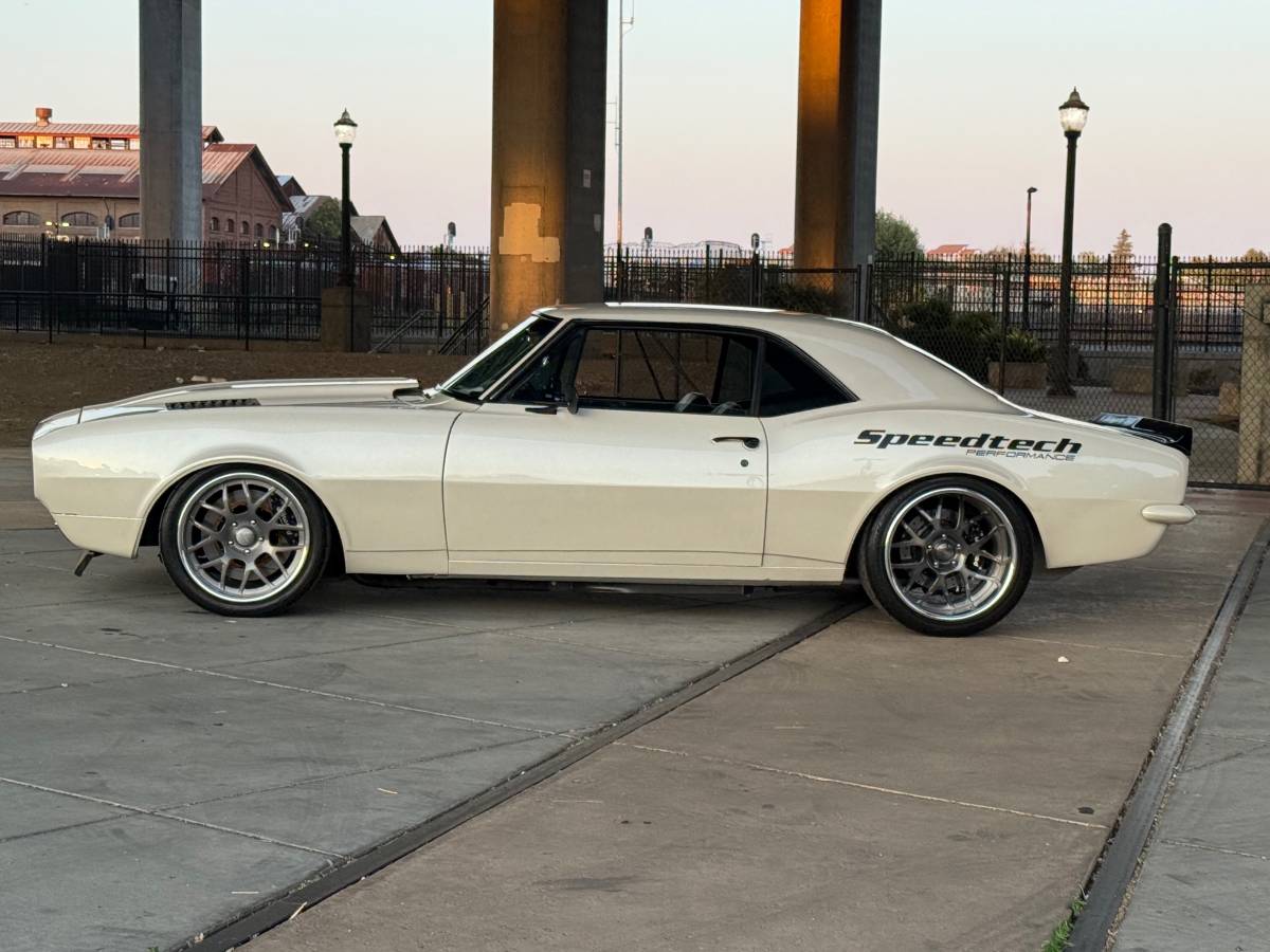 Chevrolet-camaro-1967-6