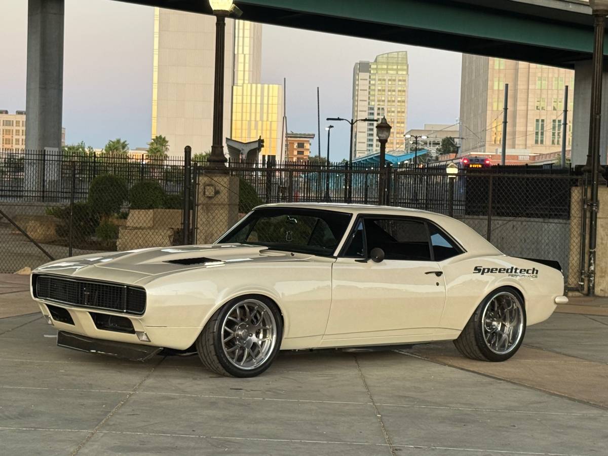 Chevrolet-camaro-1967-8