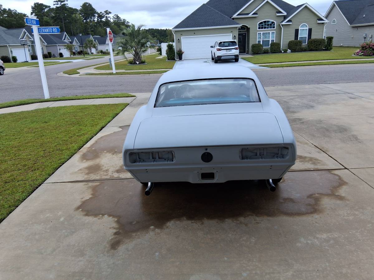 Chevrolet-camaro-1967-grey-1