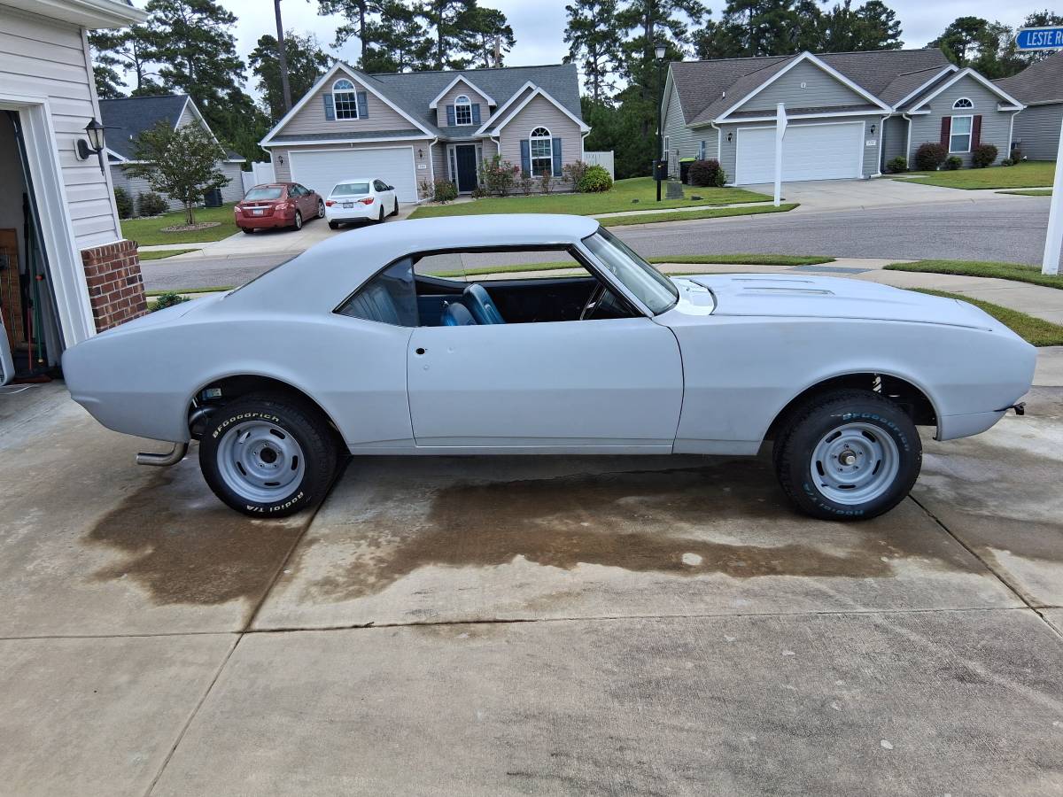 Chevrolet-camaro-1967-grey-2