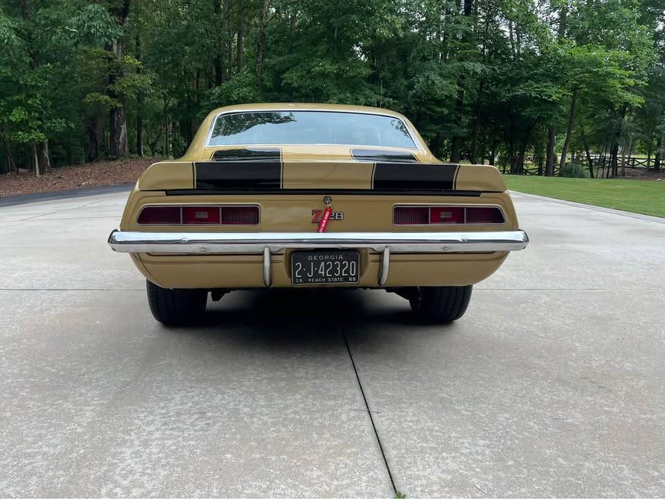 Chevrolet-camaro-1969-2