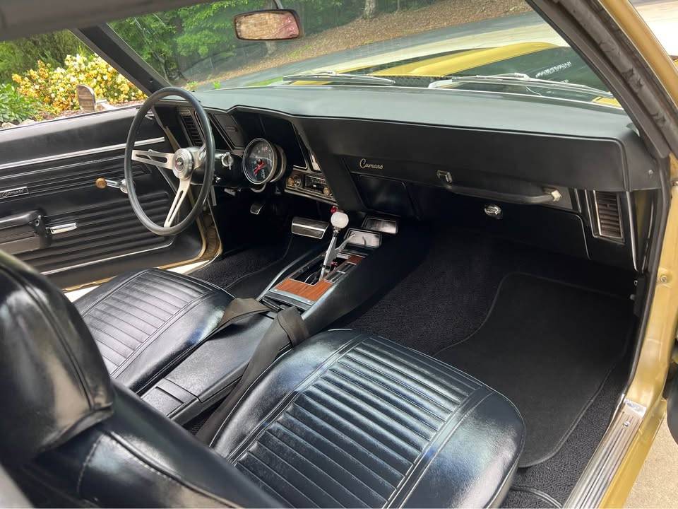 Chevrolet-camaro-1969-21