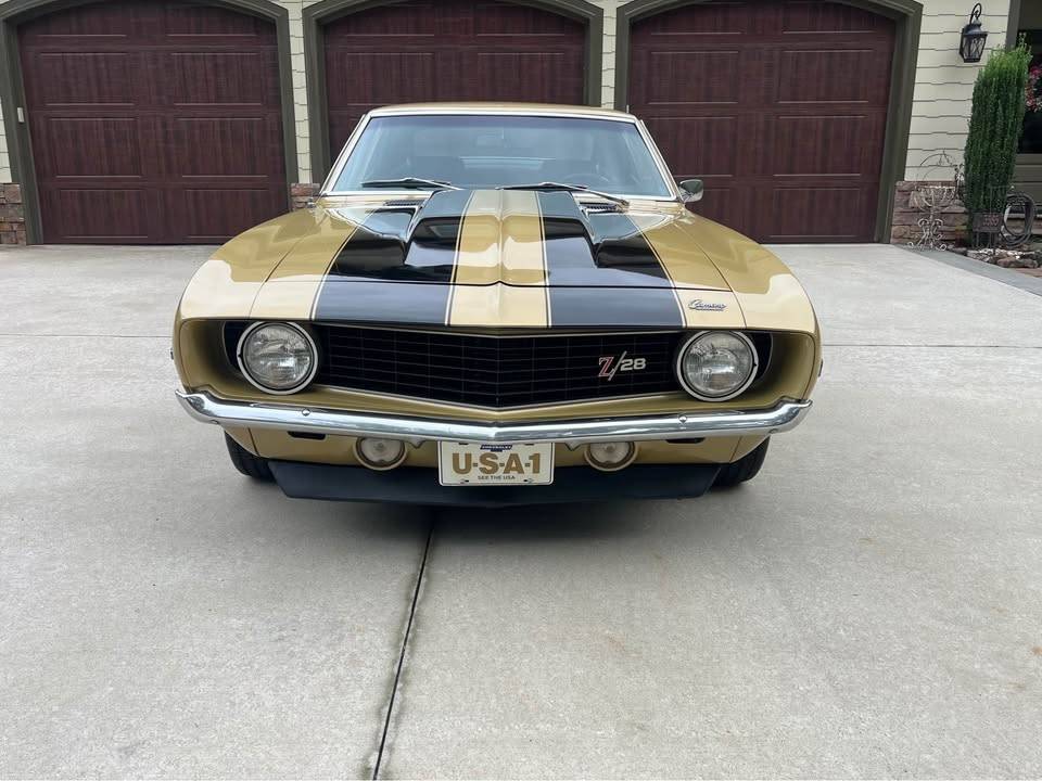 Chevrolet-camaro-1969-3