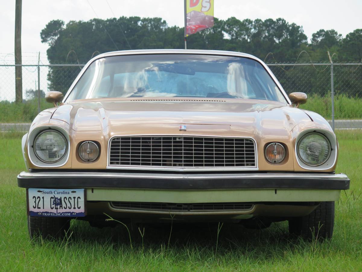 Chevrolet-camaro-1977-custom-1