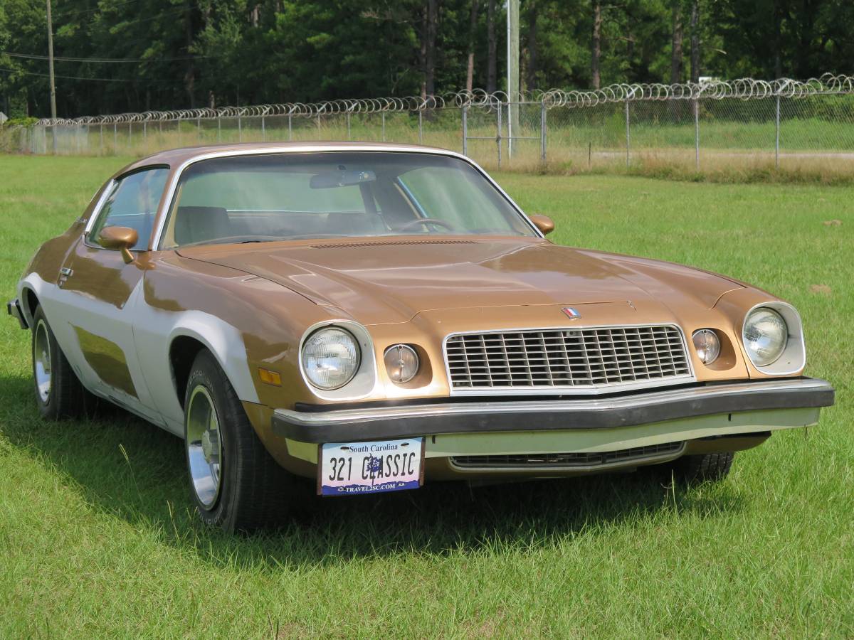 Chevrolet-camaro-1977-custom-11