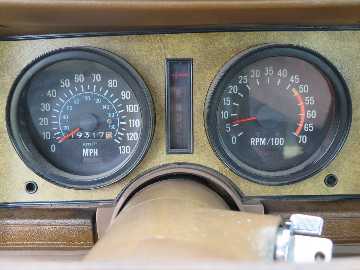 Chevrolet-camaro-1977-custom-17