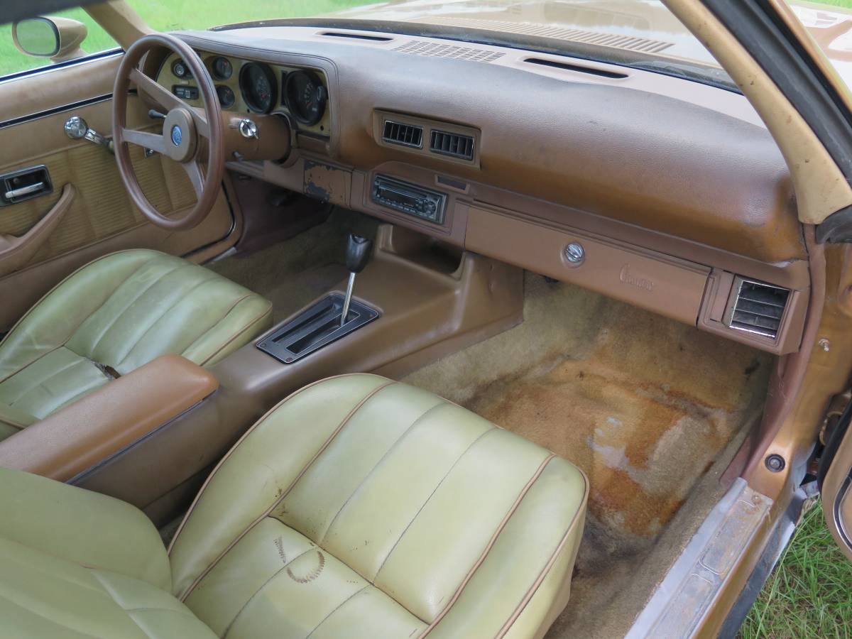 Chevrolet-camaro-1977-custom-19