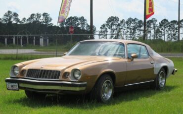Chevrolet-camaro-1977-custom-5