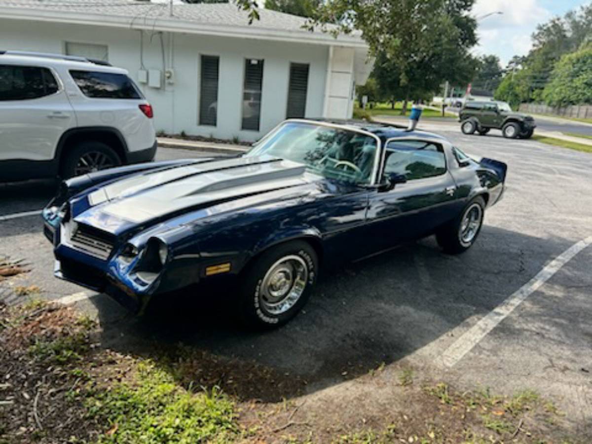 Chevrolet-camaro-1980-blue-7