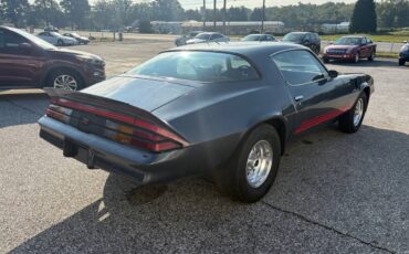 Chevrolet-camaro-1980-grey-4