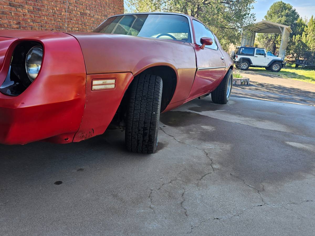 Chevrolet-camaro-1980-red-4