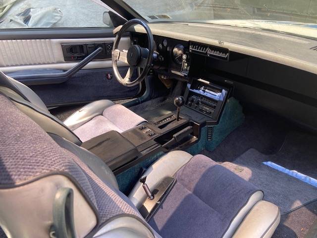 Chevrolet-camaro-1982-silver-3
