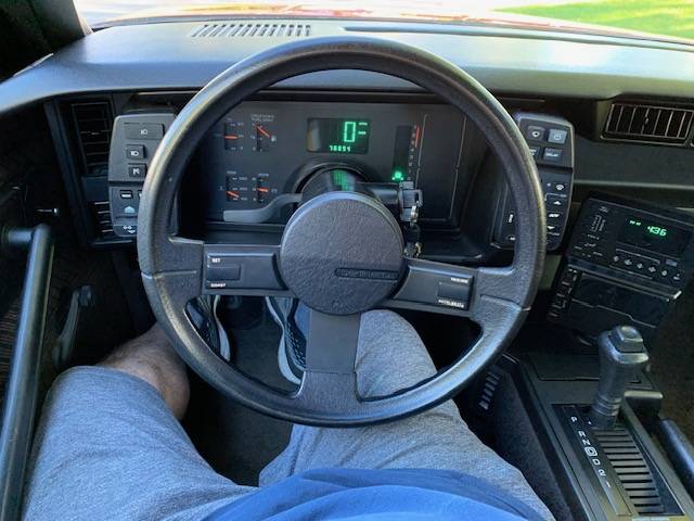 Chevrolet-camaro-1984-red-11