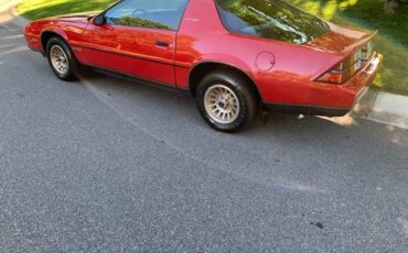 Chevrolet-camaro-1984-red-4