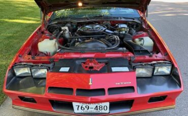 Chevrolet-camaro-1984-red-9