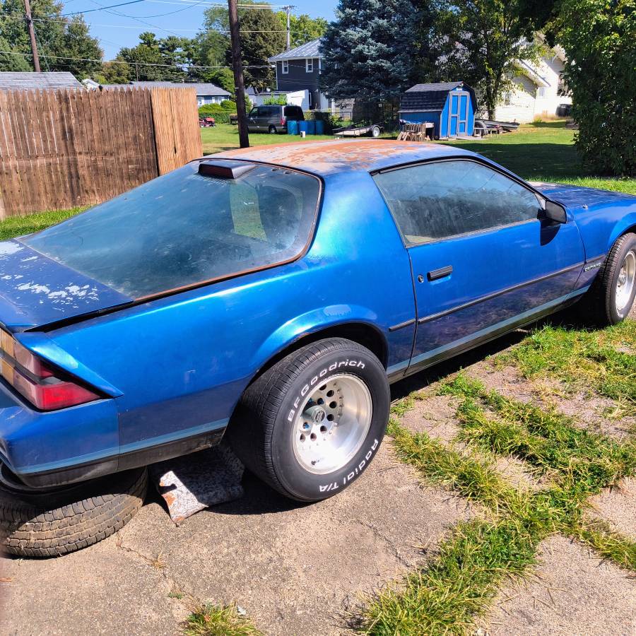 Chevrolet-camaro-1986-1