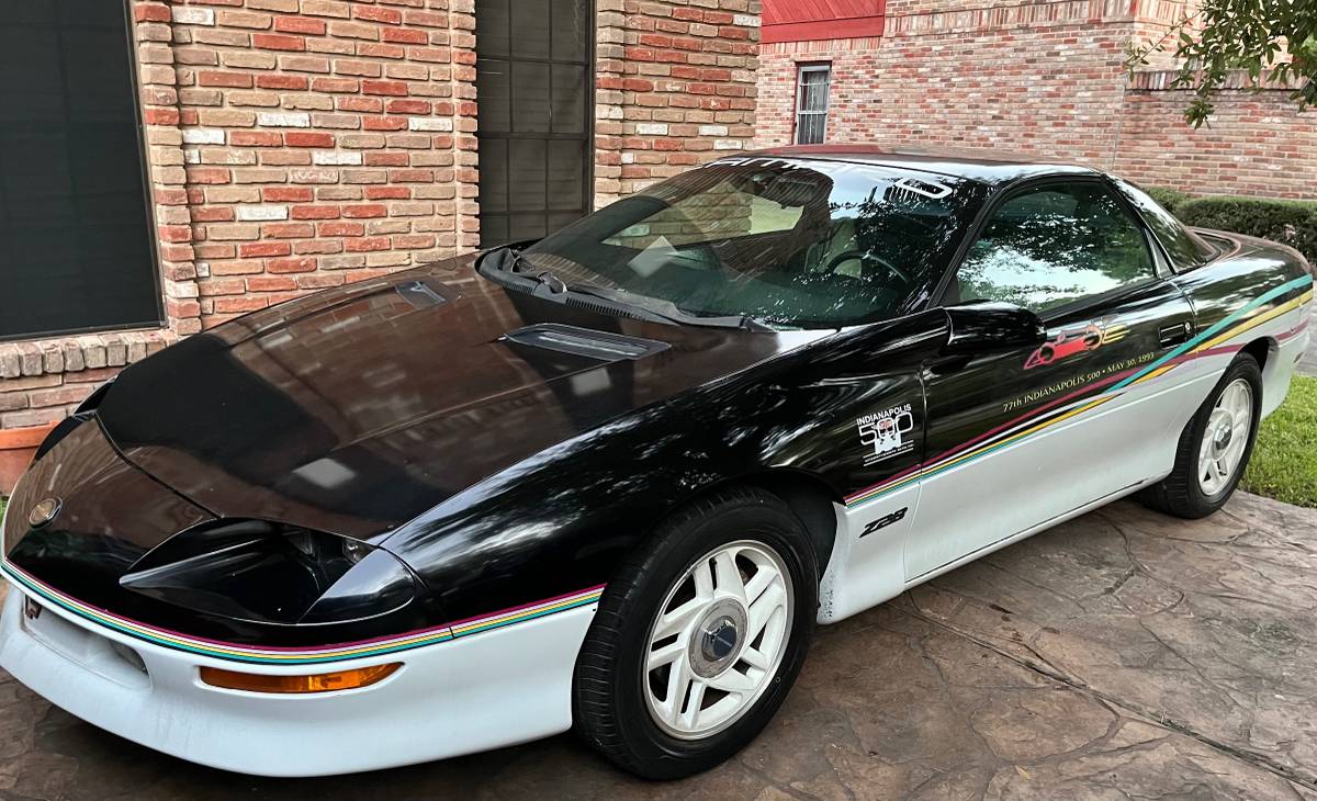 Chevrolet-camaro-1993