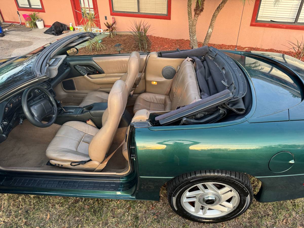 Chevrolet-camaro-1995-green-4
