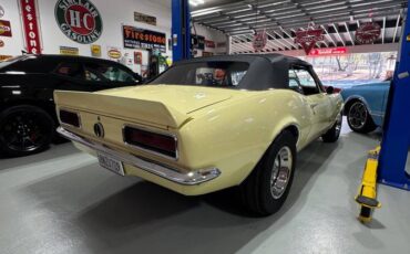 Chevrolet-camaro-convertible-1967-yellow-21