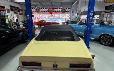 Chevrolet-camaro-convertible-1967-yellow-46