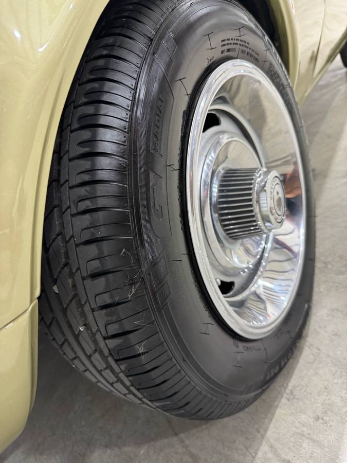 Chevrolet-camaro-convertible-1968-custom-19
