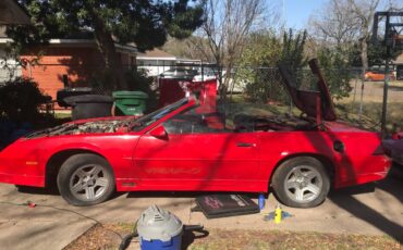 Chevrolet-camaro-convertible-1988-5