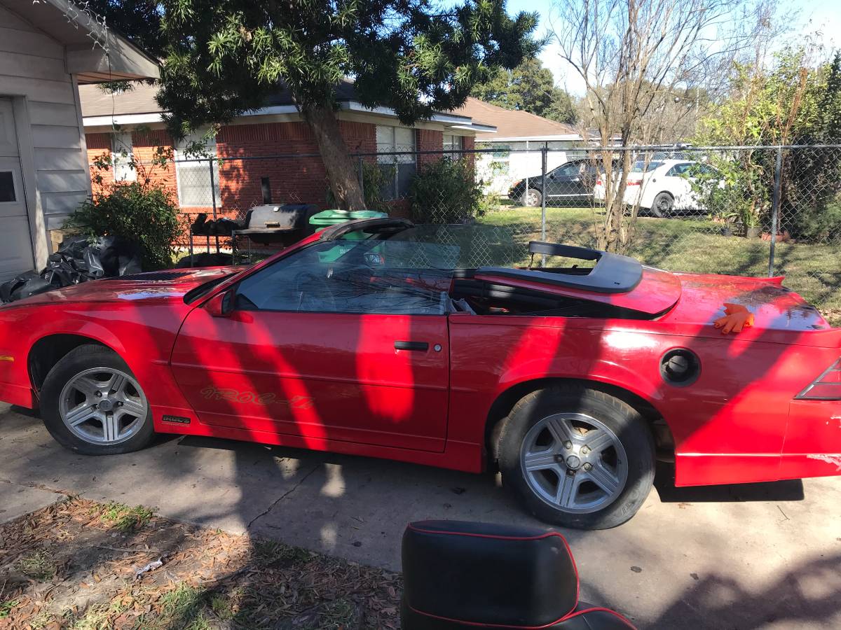 Chevrolet-camaro-convertible-1988-6