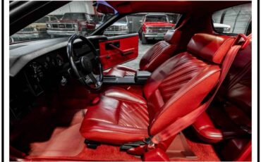 Chevrolet-camaro-iroc-1987-red-2