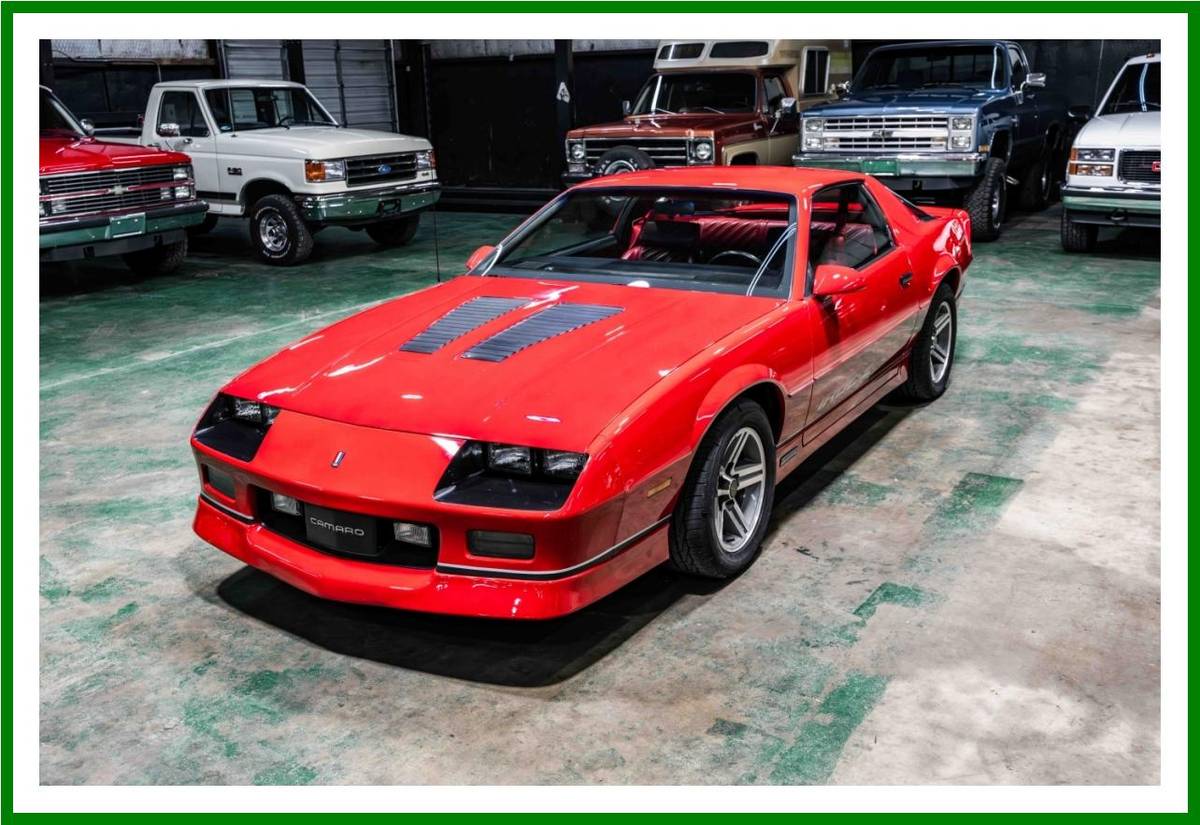 Chevrolet-camaro-iroc-1987-red-4