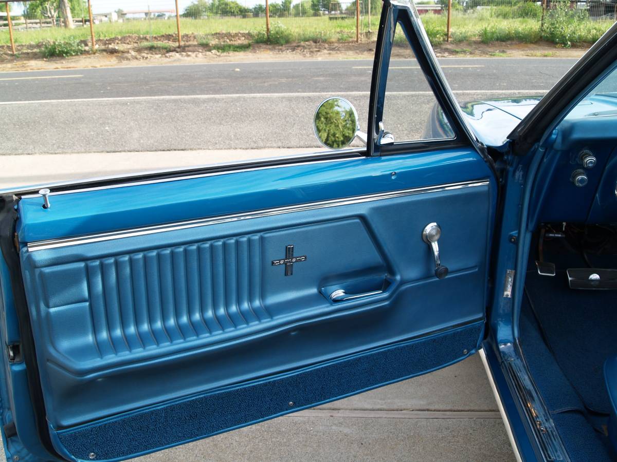 Chevrolet-camaro-rs-convertible-1967-4
