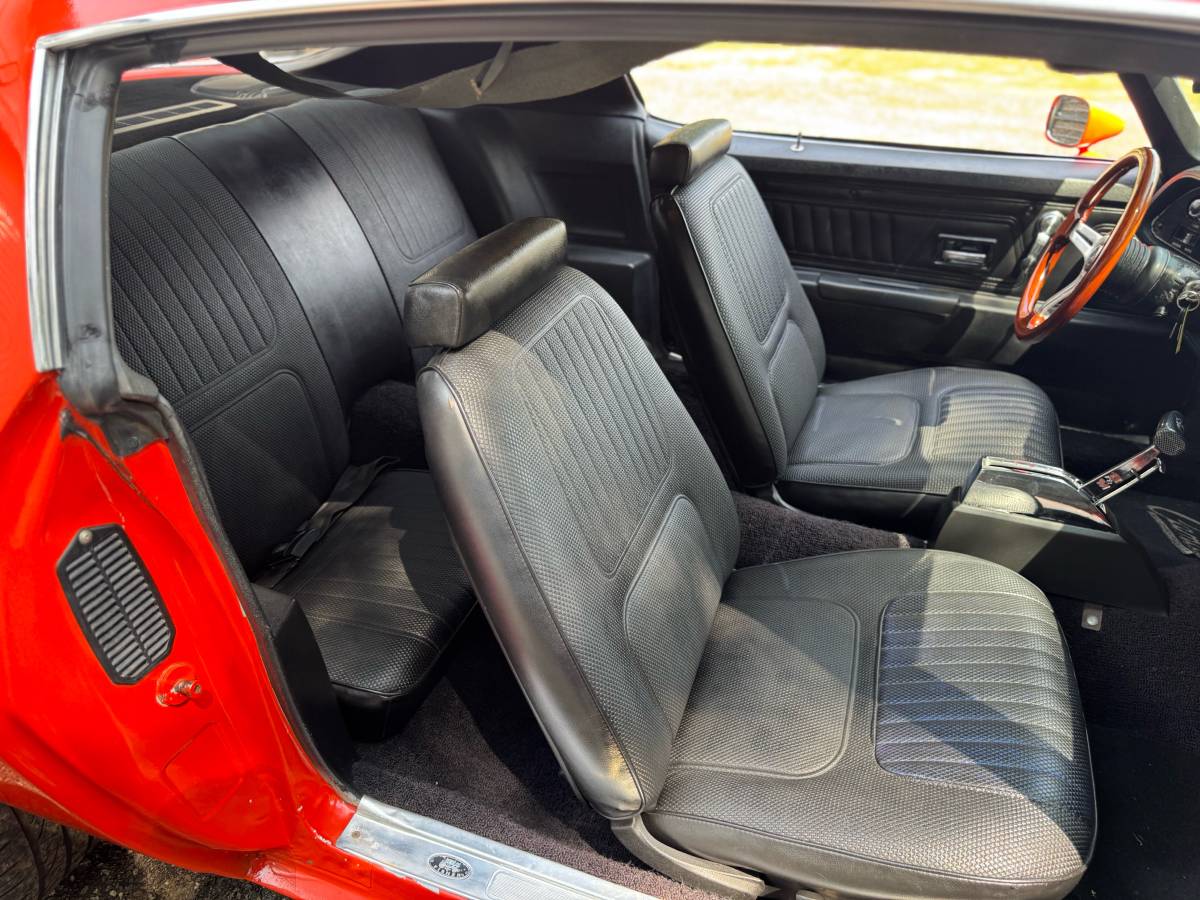 Chevrolet-camaro-split-bumper-1970-orange-1