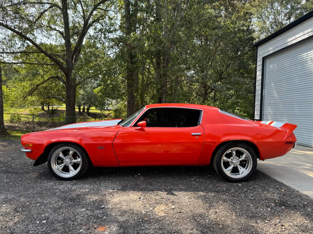 Chevrolet-camaro-split-bumper-1970-orange-18