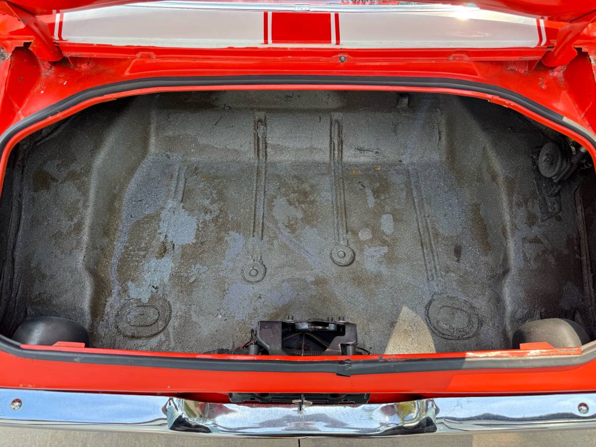 Chevrolet-camaro-split-bumper-1970-orange-5