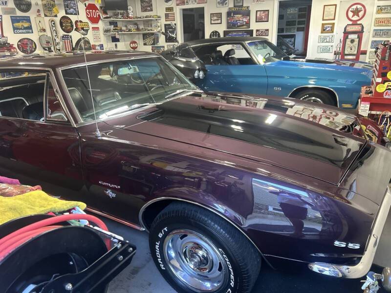 Chevrolet-camaro-ss-1967-custom-23
