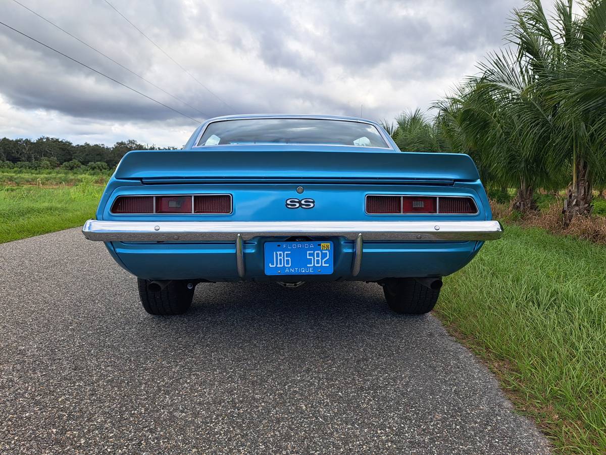 Chevrolet-camaro-ss-1969-blue-14