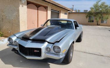 Chevrolet-camaro-z28-1971-silver-1