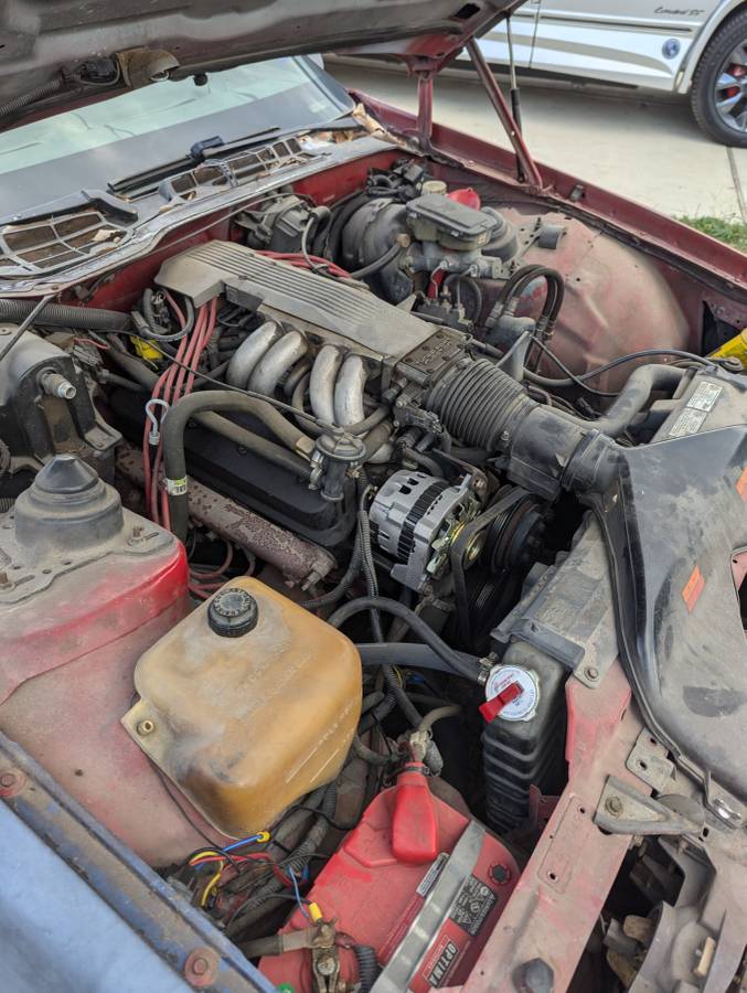 Chevrolet-camaro-z28-1987-red-13