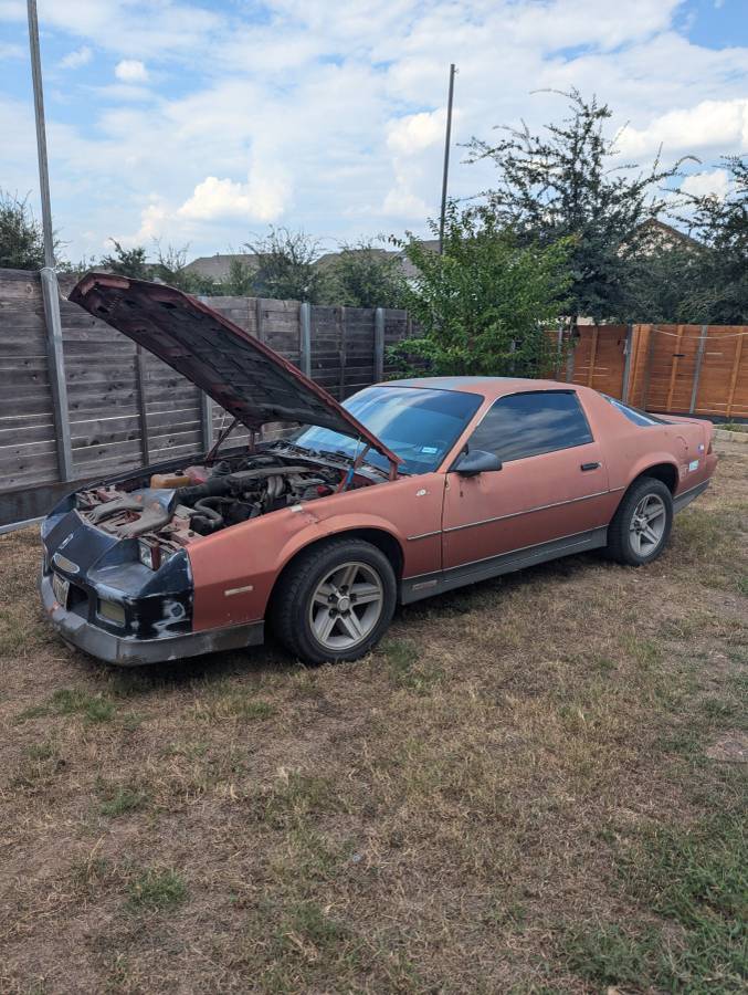 Chevrolet-camaro-z28-1987-red-15